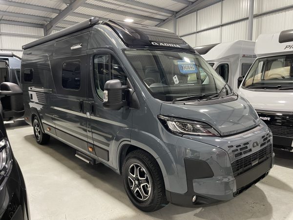 Adria Twin Supreme 640 SGX (124)