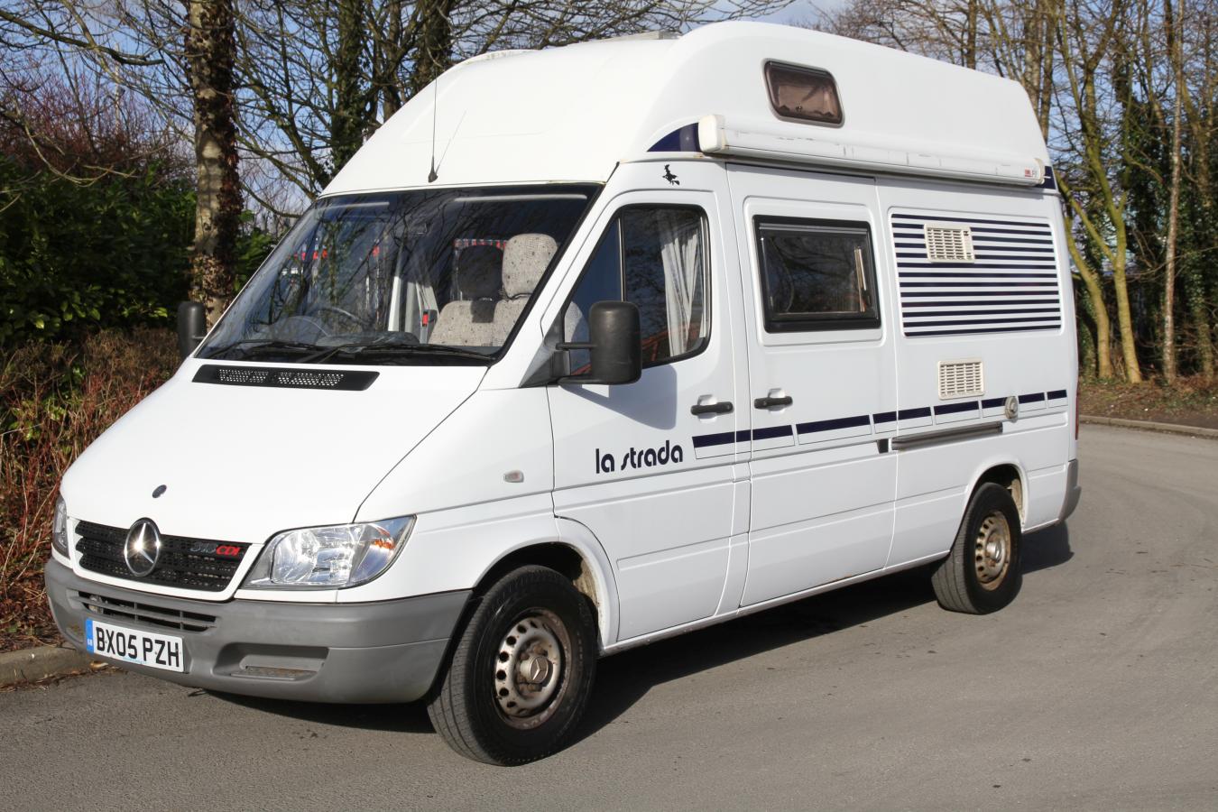 Used - Motorhome - La Strada - Regent L - 2005Signature Motorhomes & Leisure